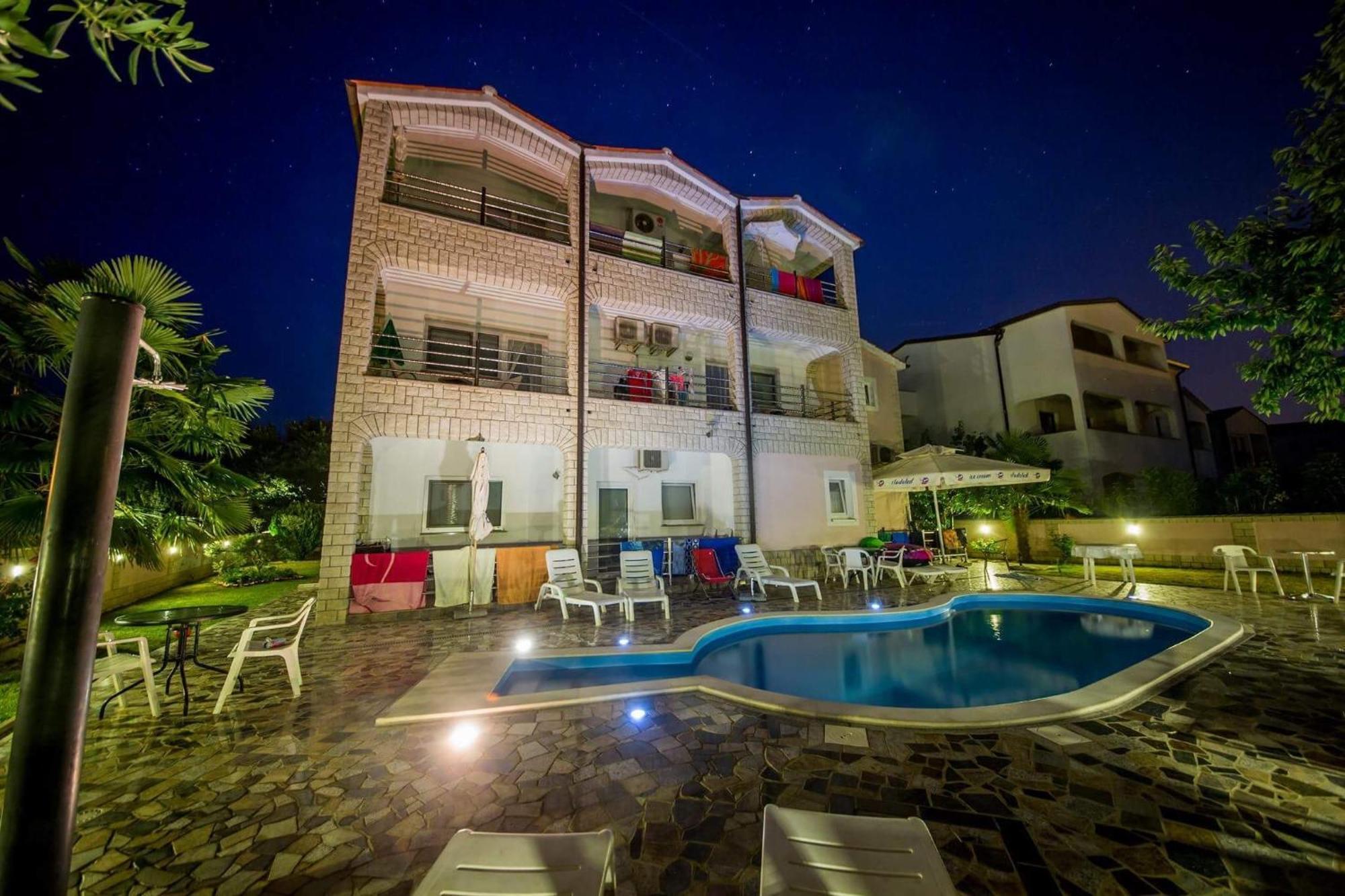 Villa Baldi -Apartmani Danny Tar-Vabriga Exterior photo