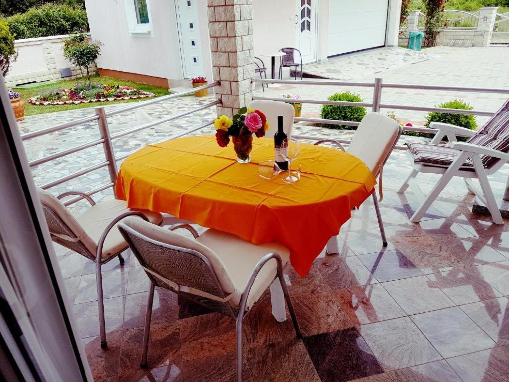 Villa Baldi -Apartmani Danny Tar-Vabriga Exterior photo