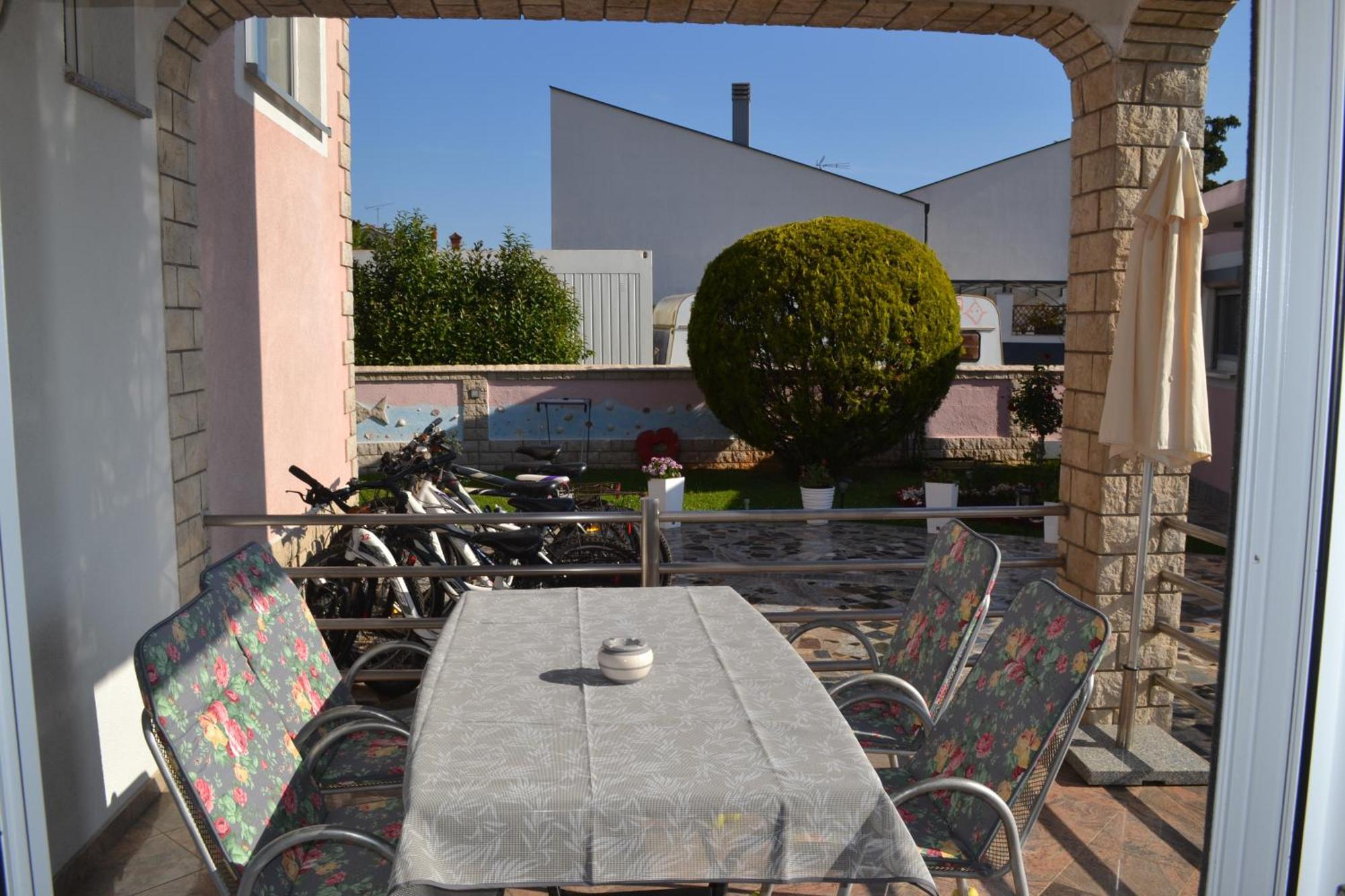 Villa Baldi -Apartmani Danny Tar-Vabriga Exterior photo